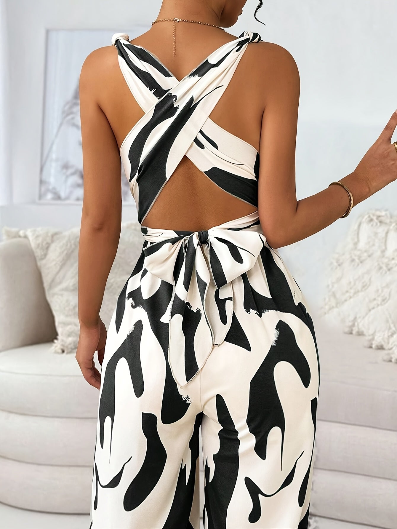 Women'S Casual Comfortable Waist Compression Gas V-neck Sleeveless Romper, Spring And Summer Women'S Wear
